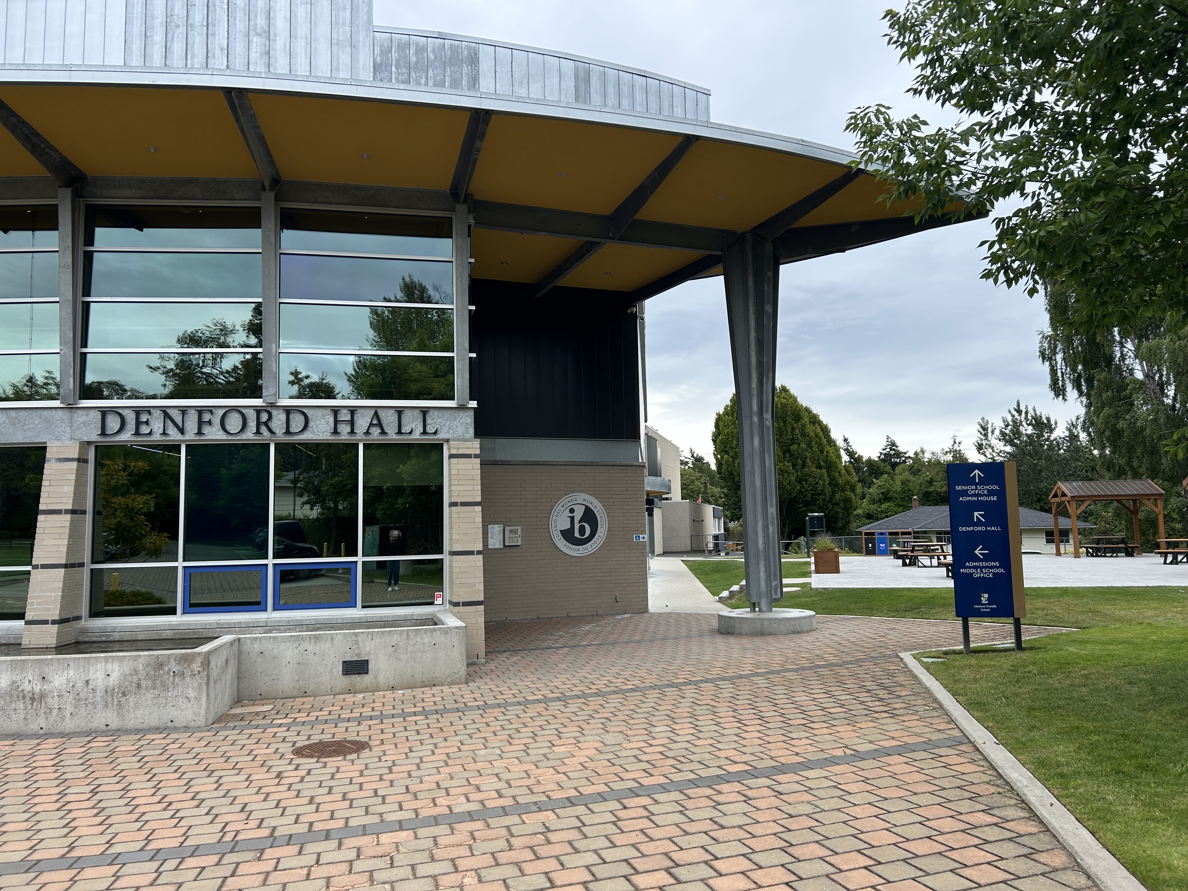 Glenlyon Norfolk School (GNS)